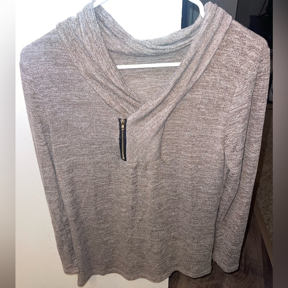 Heathered cowl neck long sleeve sweater (Size Medium)